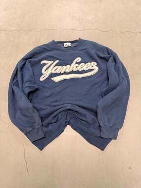 Vintage Majestic New York Yankees Script Logo Navy Crewneck Sweatshirt